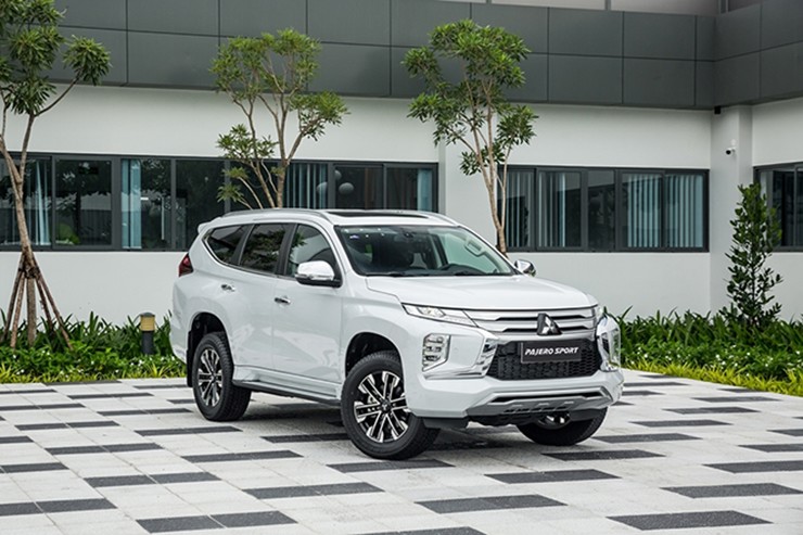 Giá xe Mitsubishi Pajero Sport tháng 8/2023, hỗ trợ 100% - 4