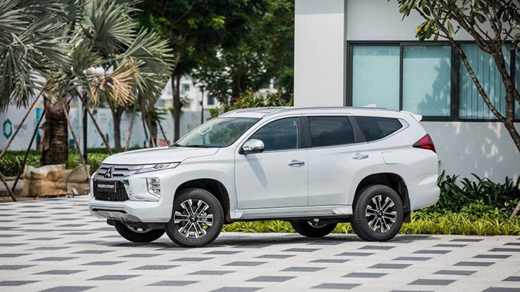 Giá xe Mitsubishi Pajero Sport tháng 8/2023, hỗ trợ 100% - 6